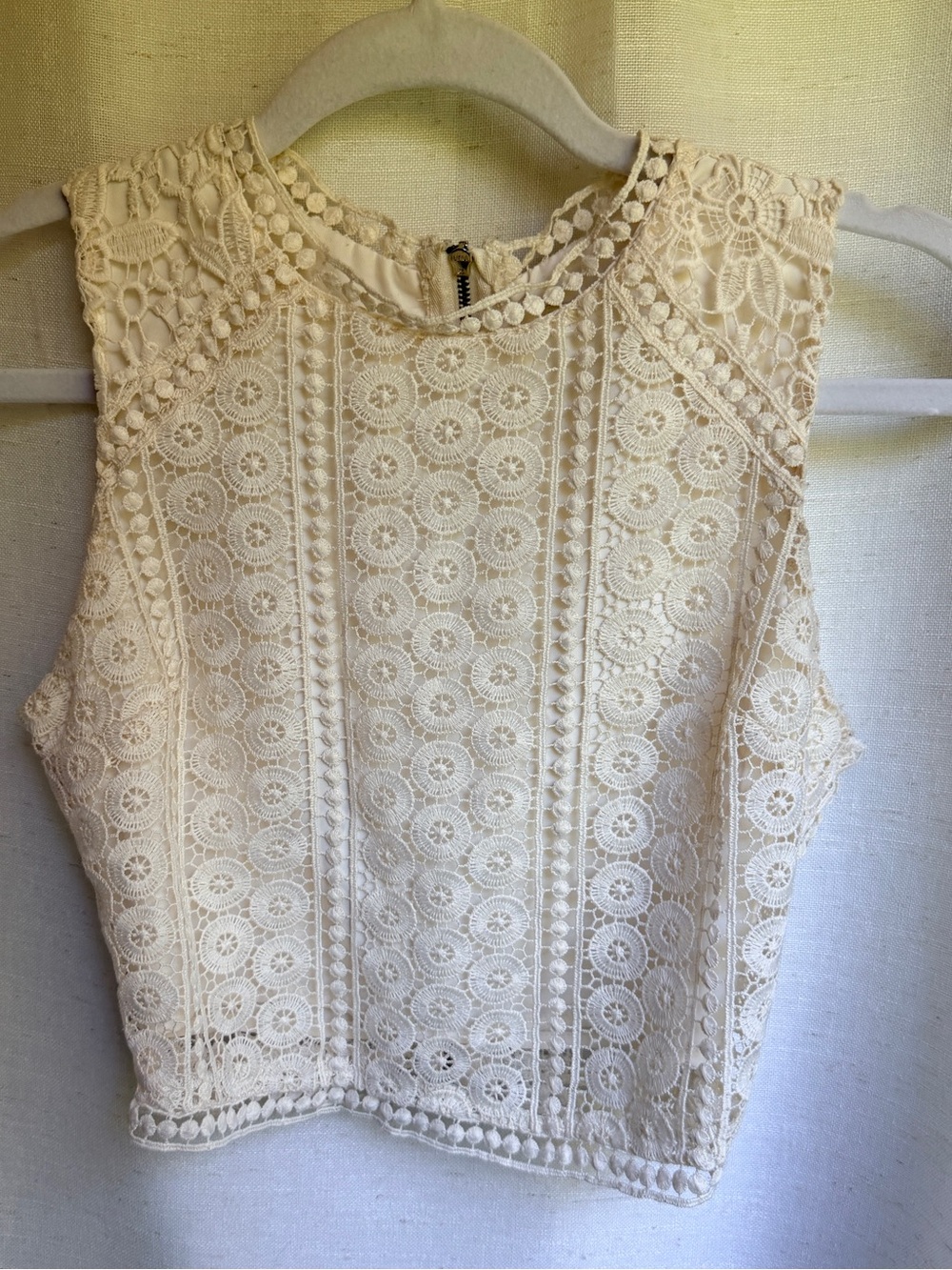 Abercrombie & Fitch Ivory Crochet Lace Zip Back Crop Top XS
